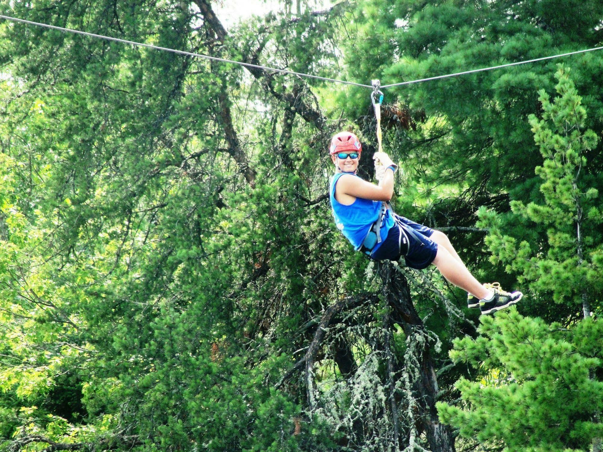 Pine Point Lodge Resort & Motel Crane Lake Luaran gambar