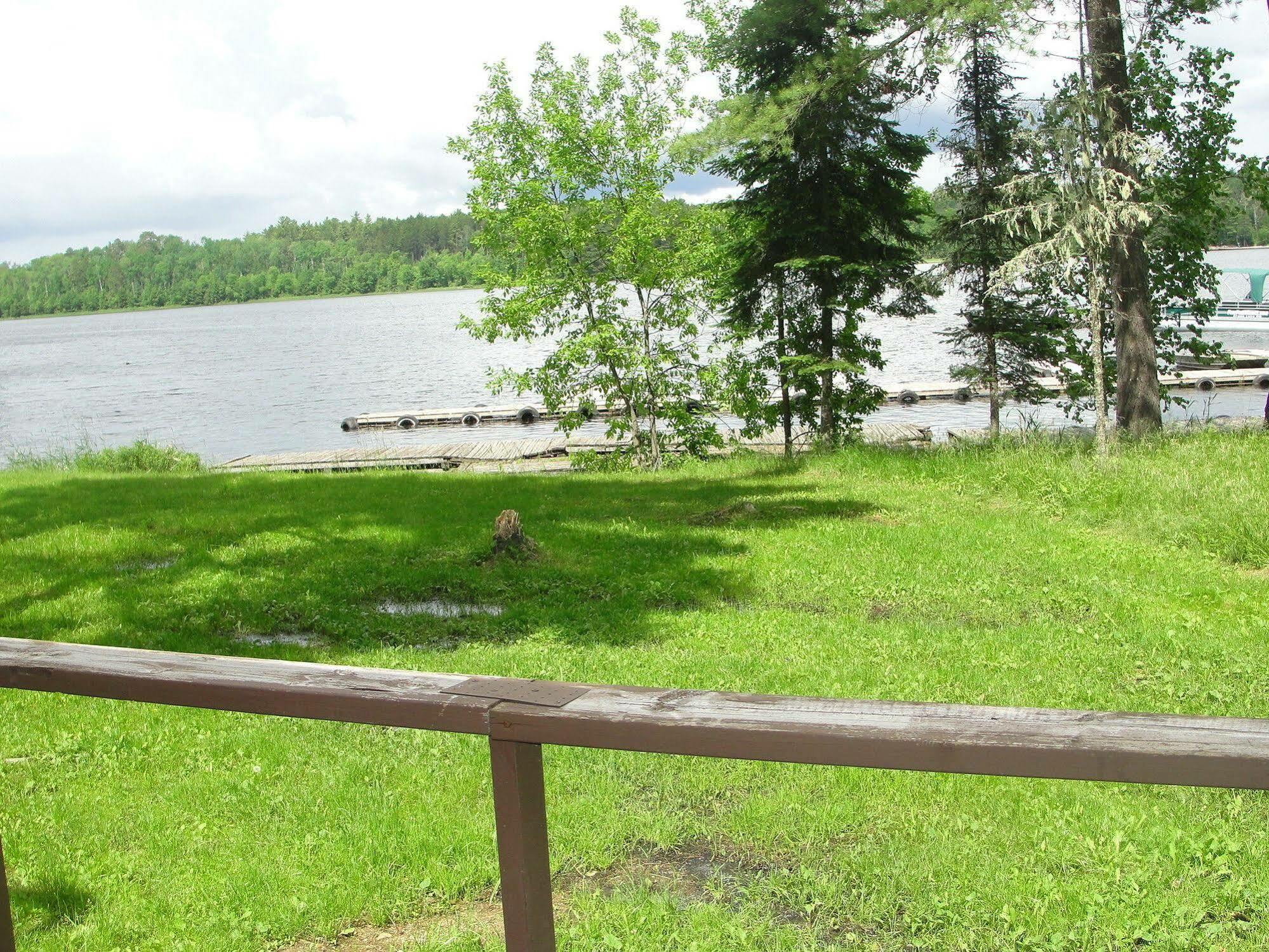 Pine Point Lodge Resort & Motel Crane Lake Luaran gambar